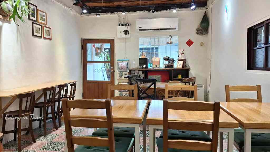 Hualien Taiwanese restaurant indoor